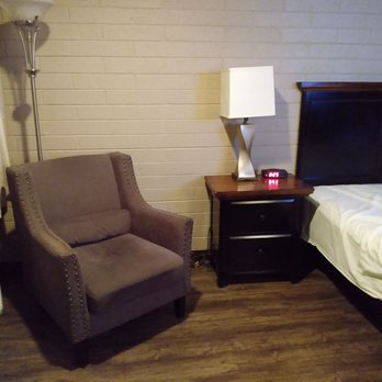 Kofa Inn - Little reading area by the window. - Hotels Near Me - Parker, Arizona Kofa Inn - Little reading area by the window. - Hotels Near Me - Parker, Arizona