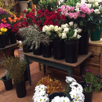 Fleuriste Folle Avoine - Florists Near Me - Montreal, Quebec
