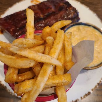 Gus's BBQ - Ribs - Barbeque Near Me - Porter Ranch, California Gus's BBQ - Ribs - Barbeque Near Me - Porter Ranch, California