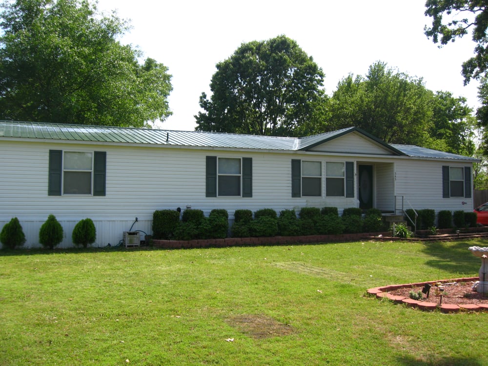 Slide of LMC Roofing & Construction