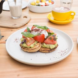 George Jones - Smashed Avo on Toast