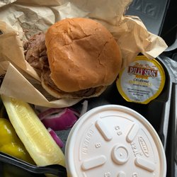 Sliced brisket sandwich with Mac N Cheese