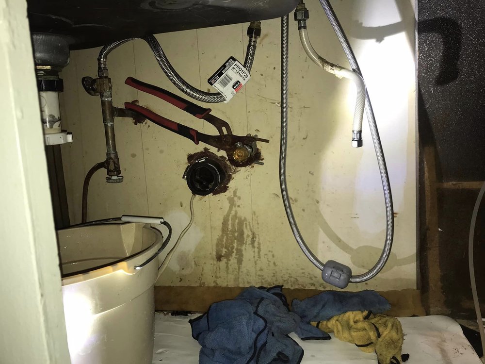 Slide of Rivs Home And Lawn Care