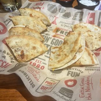 Applebee's Grill + Bar - American Near Me - Georgetown, Texas