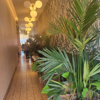 Sampaguita - Inside - Ice Cream & Frozen Yogurt Near Me - Orlando, Florida