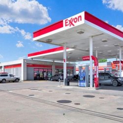 Unkle Skotty's Exxon