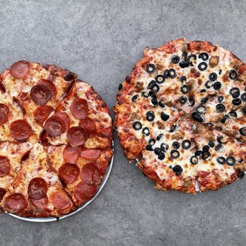 Grand Slam Pizza - Pepperoni, Sausage and Black Olives - Pizza Near Me - Vista, California