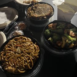 New China Taste - Summer night pick me up! Eating on the hood of the car