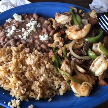 Deli Casa - Mixed Fajitas - Mexican Near Me - Kingsburg, California Deli Casa - Mixed Fajitas - Mexican Near Me - Kingsburg, California