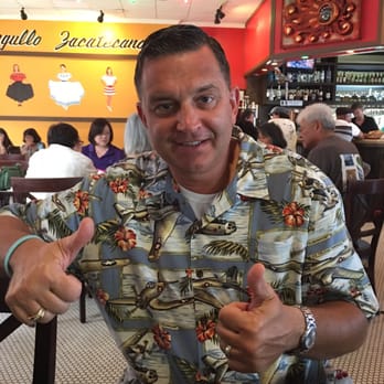 Fernando's Mexican Grill - Mike loves the shredded chicken taco salad! - Mexican Near Me - Kahului, Hawaii