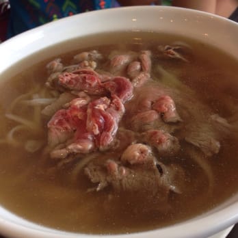 Bong Lua Vietnamese Restaurant - Large Rare Beef Pho - Vietnamese Near Me - Scarborough, Ontario
