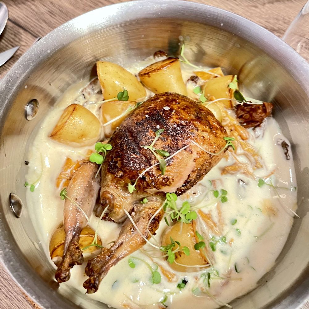Licandro - Pigeon stuffed with foie gras was delicious and rich - Bistros Near Me - Aix-en-Provence, 13 Licandro - Pigeon stuffed with foie gras was delicious and rich - Bistros Near Me - Aix-en-Provence, 13