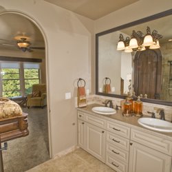 CL Woodworks & Custom Cabinets