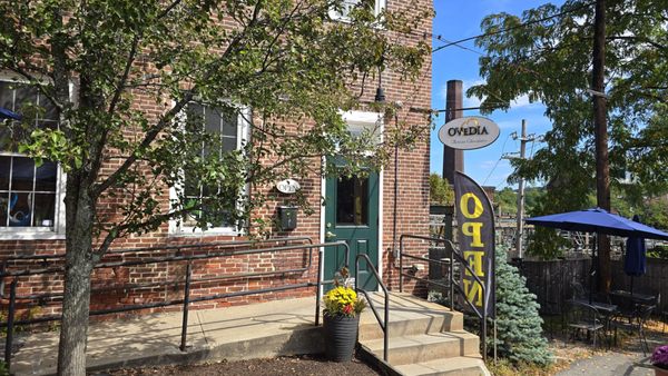 Ovedia Artisan Chocolates by null