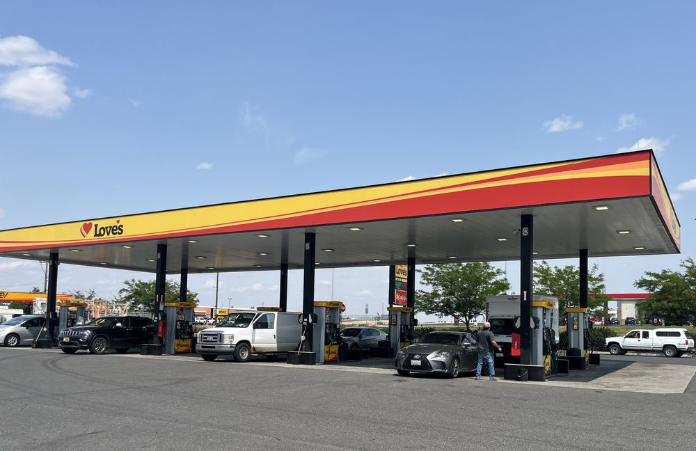 Love's Travel Stop Logo