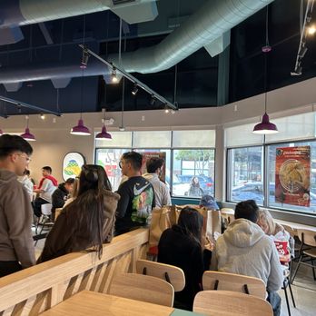 Jollibee - Dine in area, they have some seating in the front but there's not that many tables & chairs outside. - Chicken Shop Near Me - Alameda, California Jollibee - Dine in area, they have some seating in the front but there's not that many tables & chairs outside. - Chicken Shop Near Me - Alameda, California