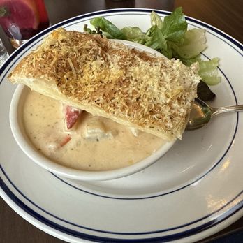 Pentagöet Inn & Pub - George's Lobster Pot Pie - Breakfast & Brunch Near Me - Castine, Maine Pentagöet Inn & Pub - George's Lobster Pot Pie - Breakfast & Brunch Near Me - Castine, Maine