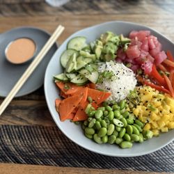 Canvas - Tuna Poke Bowl*