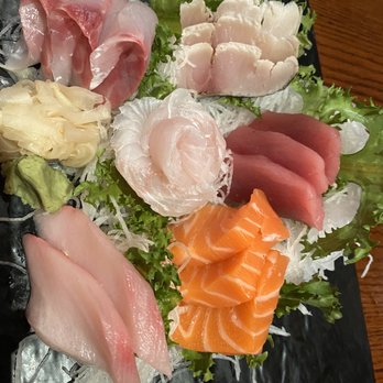 Tomo Japanese Cafe - Sushi Bars Near Me - Elmhurst, New York