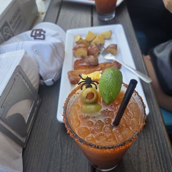 Single Fin Surf Grill - Bloody Mary, scrambled eggs, 2 bacon strips and potatoes - Bars Near Me - San Diego, California Single Fin Surf Grill - Bloody Mary, scrambled eggs, 2 bacon strips and potatoes - Bars Near Me - San Diego, California