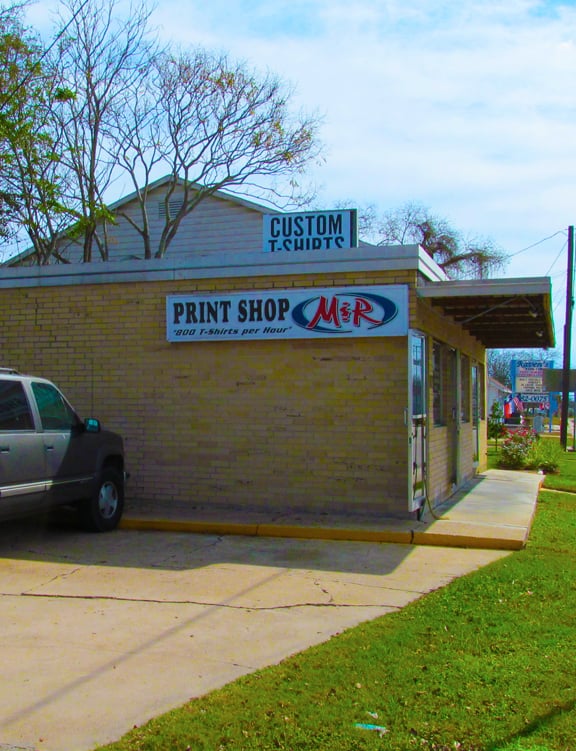 M & R PRINT SHOP Updated March 2024 1012 N Navarro St, Victoria