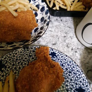 Jollibee - Jolibee chicken and chips. - Fast Food Near Me - North York, Alberta