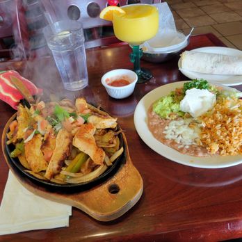 Little Mexico - Chicken Fajita , See the sizzling smoke, oooh lala!!! MANGO Margaritas Yasssss! So good! - Mexican Near Me - Westbury, New York Little Mexico - Chicken Fajita , See the sizzling smoke, oooh lala!!! MANGO Margaritas Yasssss! So good! - Mexican Near Me - Westbury, New York