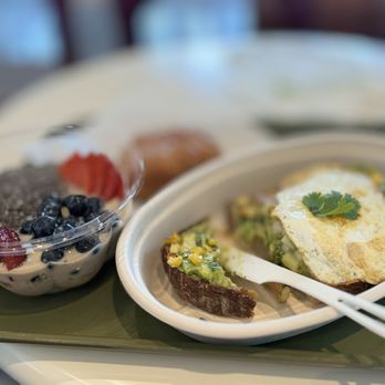 Downright Austin, A Renaissance Hotel - Avacado toast & overnight oats (cold oatmeal) - the toast was fantastic & surprisingly filling - Hotels Near Me - Austin, Texas