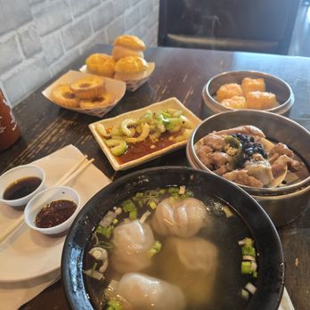 Timwah Dim Sum Restaurant - Pineapple bun, cucumber salad, shrimp shu mai, pork spare rib, wonton soup - Dim Sum Near Me - Jacksonville, Florida Timwah Dim Sum Restaurant - Pineapple bun, cucumber salad, shrimp shu mai, pork spare rib, wonton soup - Dim Sum Near Me - Jacksonville, Florida