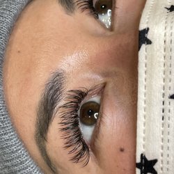Lash Out Spa & Permanent Makeup - Classic Set of Eyelash Extensions