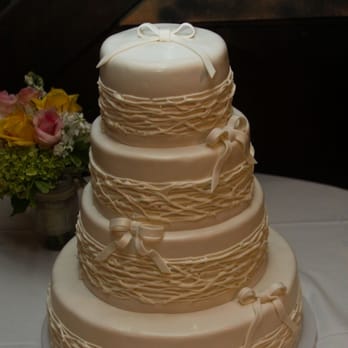 Signature Cakes by Vicki - a three tiered wedding cake - Bakeries Near Me - Cane Ridge, Tennessee Signature Cakes by Vicki - a three tiered wedding cake - Bakeries Near Me - Cane Ridge, Tennessee