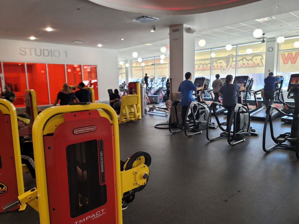 Retro Fitness Image