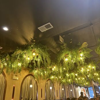 Siam Thai Eatery - Thai Near Me - Chicago, Illinois
