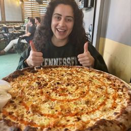 Buffalo Chicken pizza
