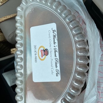 JaWanda's Sweet Potato Pie - Crusty Cremè Cheese Pound Cake - Desserts Near Me - Birmingham, Alabama JaWanda's Sweet Potato Pie - Crusty Cremè Cheese Pound Cake - Desserts Near Me - Birmingham, Alabama