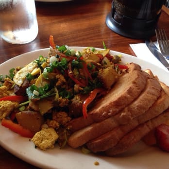 Lucky's Cafe - Curry tofu scramble - Coffee & Tea Near Me - Cleveland, Ohio Lucky's Cafe - Curry tofu scramble - Coffee & Tea Near Me - Cleveland, Ohio