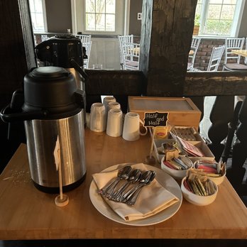 The Kittle House Inn - Complimentary breakfast - Bed & Breakfast Near Me - Chappaqua, New York The Kittle House Inn - Complimentary breakfast - Bed & Breakfast Near Me - Chappaqua, New York