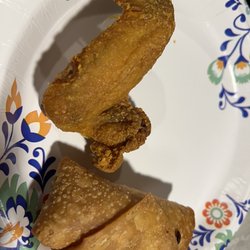 Asia Delight - Egg roll and fried chicken wing