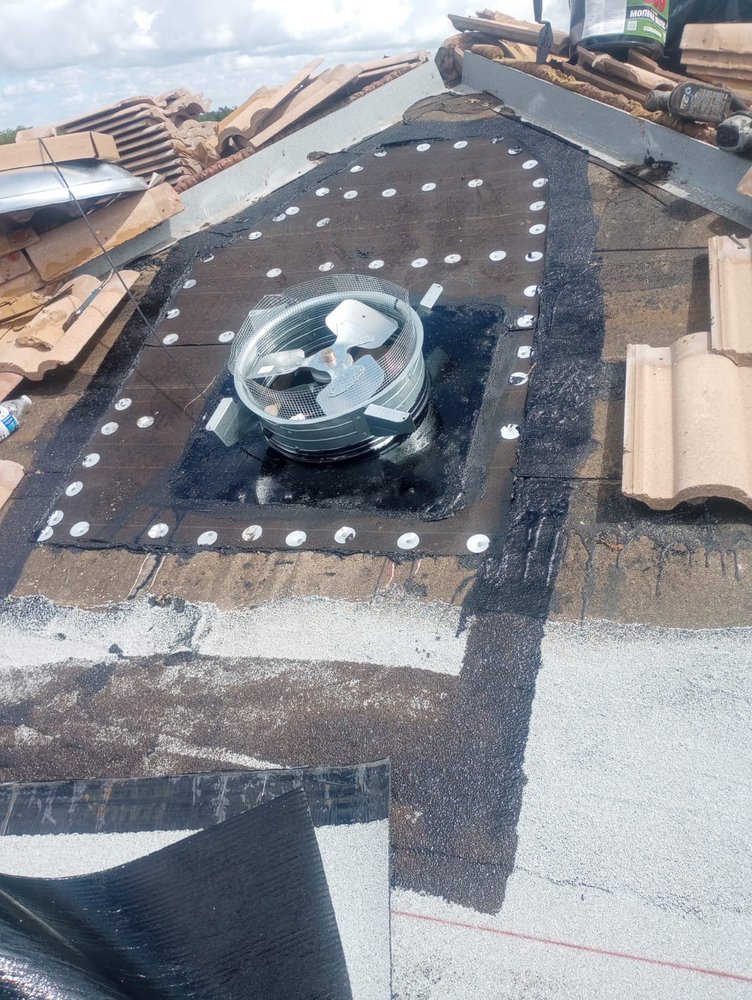 Slide of Pasat Roofing & Solar