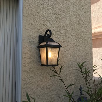 Cedar Ridge Contractors - Exterior light fixture - General Contractors Near Me Cedar Ridge Contractors - Exterior light fixture - General Contractors Near Me