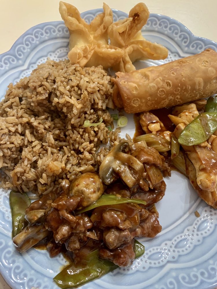 WING FONG RESTAURANT Updated August 2024 16 Reviews 3801 Corunna Rd, Flint, Michigan