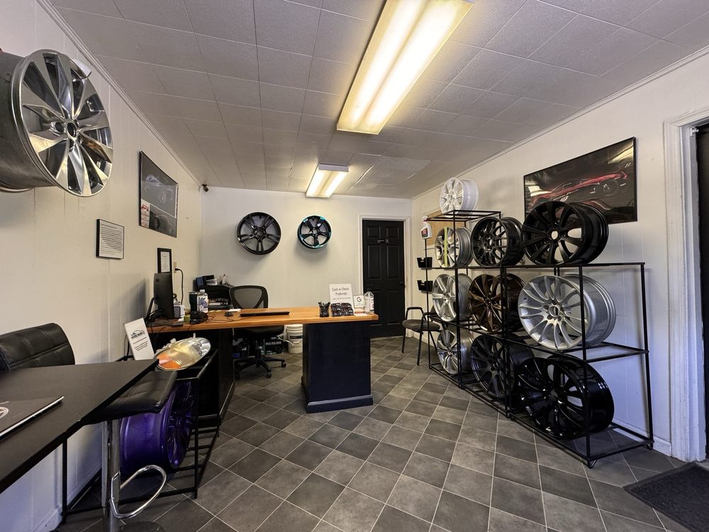 WHEEL WORX Updated August 2024 32 Photos 11 Old Willow Mill Rd