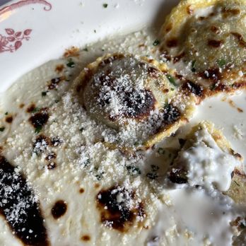 Maggiano's - Mushroom ravioli al forno - Italian Near Me - Cincinnati, Ohio Maggiano's - Mushroom ravioli al forno - Italian Near Me - Cincinnati, Ohio