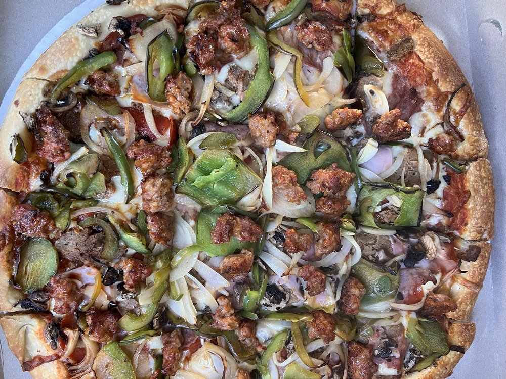 Food from Mama's Pizza