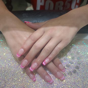 Central Park Nail Spa - Nail Salons Near Me - Plainview, New York