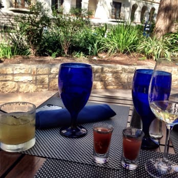Ostra - Happy Hour Margi, Oyster Shooters & vino - New American Near Me - San Antonio, Texas