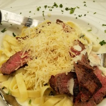 Cafe Cruz - Fettuccini steak pasta - Seafood Near Me - Soquel, California
