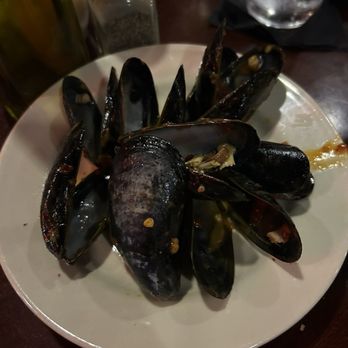 Vignetos Italian Grill - Muscles fri Diablo, spicy yum - Italian Near Me - Plantation, Florida Vignetos Italian Grill - Muscles fri Diablo, spicy yum - Italian Near Me - Plantation, Florida
