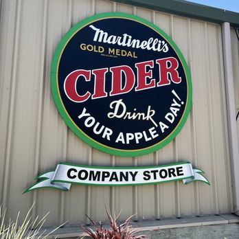 Martinelli's Company Store - Souvenir Shops Near Me - Watsonville, California