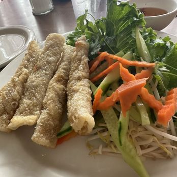 Cuu Long Quan - Egg rolls - Vietnamese Near Me - Houston, Texas Cuu Long Quan - Egg rolls - Vietnamese Near Me - Houston, Texas